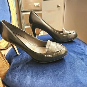 Cole Haan NWOT Sz 8.5B Charcoal and Black High-Heeled Pumps